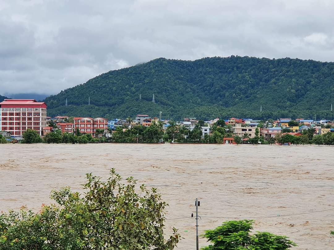 चितवनका ५० हजार परिवार बाढी पहिरोको जोखिममा